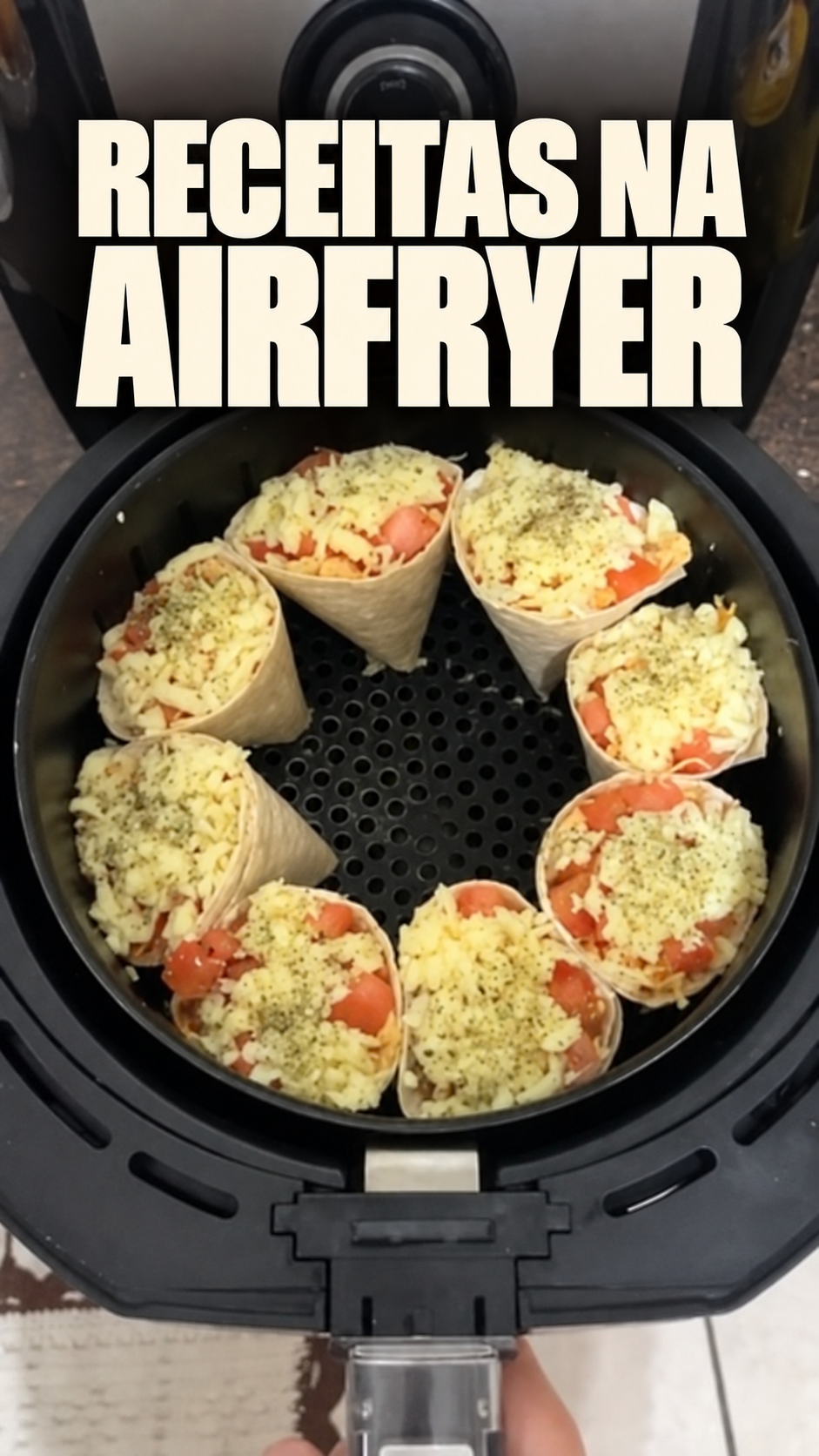 Receitas práticas na air fryer, como cones de pizza